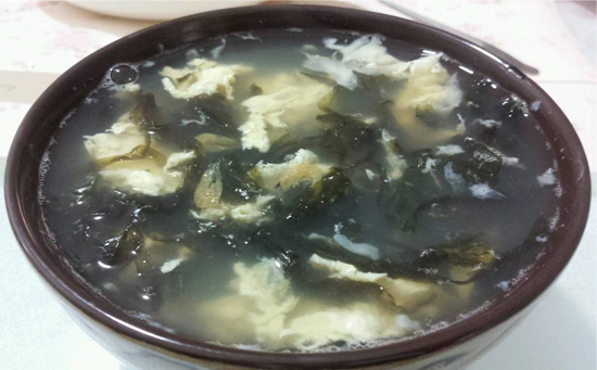 燕窝紫菜海带汤